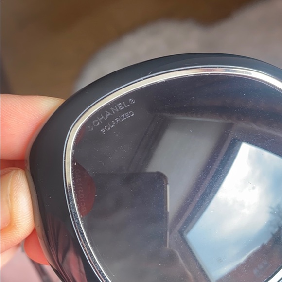 CHANEL Sunglasses - Picture 2 of 5